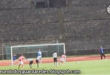 Pedro Taborda defende o sexto penalti da temporada no SC Braga B 1-2 Covilhã