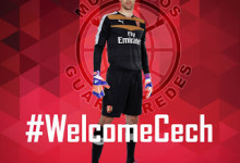 Petr Cech assina pelo Arsenal