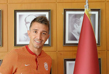 Fernando Muslera renova pelo Galatasaray