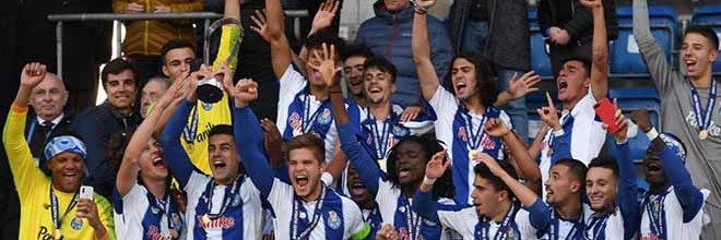 Diogo Costa, Carlos Peixoto, Francisco Meixedo e João Gonçalo vencem Youth League com o FC Porto