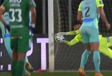 Amir Abedzadeh coloca-se em defesas entre precitação em golo sofrido – Rio Ave FC 1-3 CS Marítimo