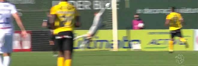 Pawel Kieszek não sofre ao voar para defesa vistosa – Rio Ave FC 0-0 Belenenses SAD