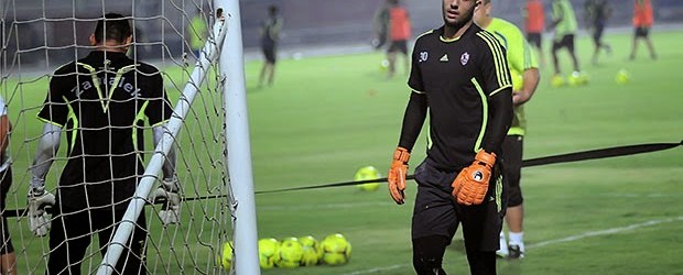 Ahmed El-Shenawy assina pelo Zamalek