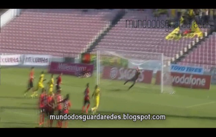 Alireza Haghighi estreia-se em bom plano pelo Penafiel contra o FC Paços de Ferreira (1-0)