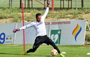 Beto regressa aos treinos do Sevilla