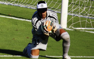 Makaridze defende penalti, mas é Ricardo Ferreira quem brilha no Portimonense 2-2 Feirense