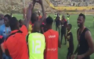 Ricardo Batista e Valter Manaina campeões do Girabola com o Recreativo do Libolo