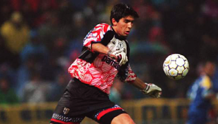 Gianluigi Buffon estreou-se há vinte anos num Parma 0-0 Milan VÍDEO