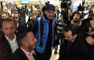 Denys Boyko assina pelo Besiktas