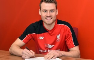 Simon Mignolet renova com o Liverpool