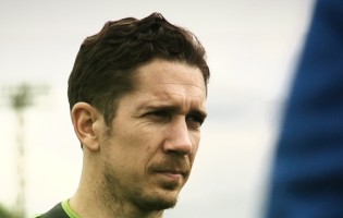 Troy Perkins termina carreira e assume treino de guarda-redes de jovens no Seattle