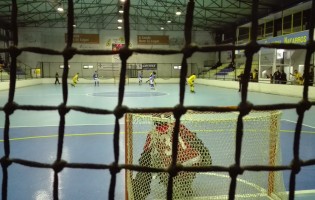 João Santos e Pedro Santos em destaque num jogo de golos no derby de Sintra – O Mundo dos Guarda-Redes sob Patins por Diogo Nunes