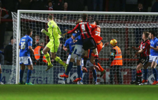 Barry Roche esperou 500 jogos e marcou o golo do empate do Morecambe FC aos 90+4′
