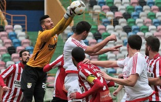 Filipe Soares defende dois penaltis no UD Leiria 2-2 SC Praiense