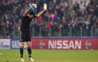 Buffon não sofre há 746 minutos e estabelece recorde pessoal