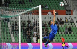 Pedro Trigueira assina momentos do jogo no CS Marítimo 1-0 Académica