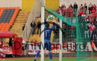 Ricardo Janota impõe-se no Académico de Viseu 0-1 FC Famalicão