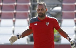 Beto Pimparel quer continuar a “lutar pelo Sevilla FC”