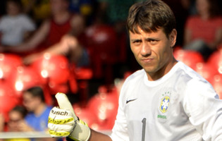 Diego Alves regressa à seleção Brasileira na ausência de Jefferson