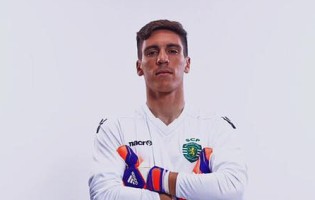 Guilherme Oliveira entrou e defendeu penalti no Sporting CP B 2-1 Santa Clara