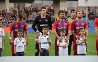 Adriano Facchini esteve 596 minutos sem sofrer e chegou aos 15 jogos imbatível no Karabükspor