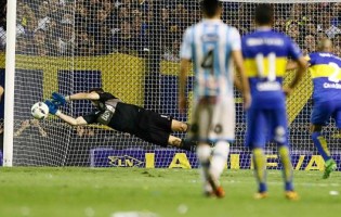 Agustín Orión defendeu sétimo penalti em cinco anos de Boca Juniors