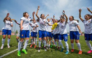 Bárbara Marques e Diana Oliveira vencem torneio UEFA sub-16 com Portugal