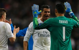 Keylor Navas completa nove jogos sem sofrer na Champions League e está na final