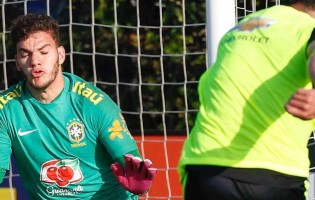 Ederson Moraes lesiona-se e Marcelo Grohe substitui presença na Copa América