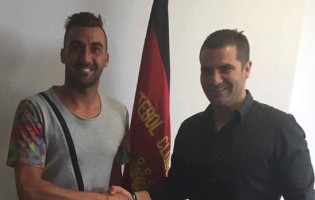 Júlio Coelho renova pelo FC Penafiel