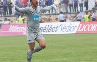 Nuno Espírito Santo: regressa como treinador o guarda-redes que criou o “Somos Porto”