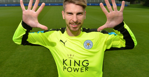 Ron-Robert Zieler assina pelo Leicester City FC