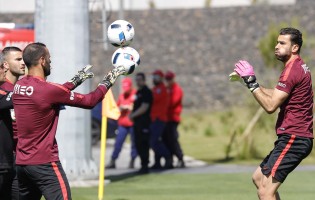 Guia e análise de antevisão dos guarda-redes do Europeu de 2016 – 72 nomes entre colossos