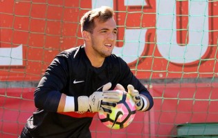 Edgar Mendonça na equipa principal do CS Marítimo