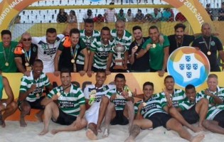 Fran Dona, Tiago Petrony e David Pereira campeões nacionais de Futebol de Praia pelo Sporting CP