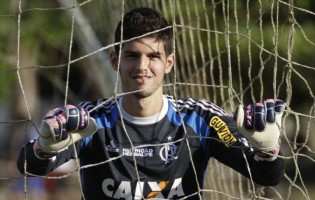 Daniel Tenenbaum emprestado ao Maccabi Tel Aviv