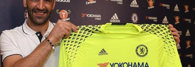 Eduardo Carvalho assina pelo Chelsea FC