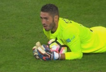 José Moreira brilha com 10 defesas no FC Porto 1-0 Estoril Praia