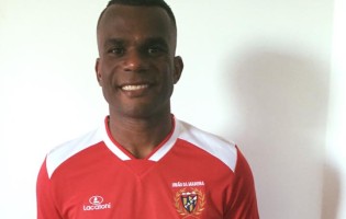 Nilson Corrêa assina pelo CF União da Madeira aos 40 anos