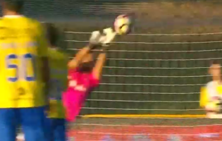 Rafael Bracali defende virgindade da baliza com bela defesa – FC Arouca 2-0 CD Nacional