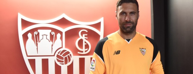 Salvatore Sirigu emprestado ao Sevilla FC