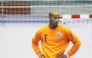 Alfredo Quintana é o melhor Guarda-Redes de Andebol 2015-2016