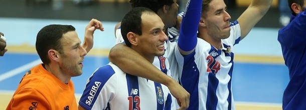 Hugo Laurentino marca três golos no FC Porto 36-28 Águas Santas