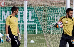 Juan Carlos Martín: “O guarda-redes é especialista em defender, não em jogar com os pés”