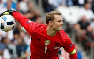 Manuel Neuer é o novo capitão da Alemanha