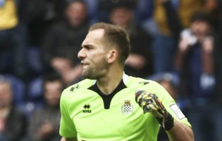 As montanhas da carreira de Mika até à Premier League