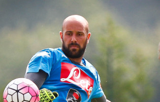 Pepe Reina: “Já não nos devíamos chamar guarda-redes”