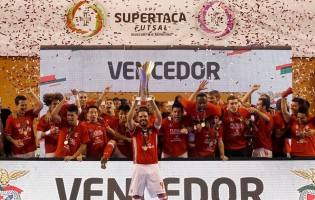 Bebé Vaz é o melhor em campo na conquista da Supertaça – SL Benfica 3-2 Sporting CP