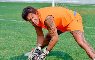 Carlos Fernandes: “é frustrante ter que deixar o país para poder trabalhar”