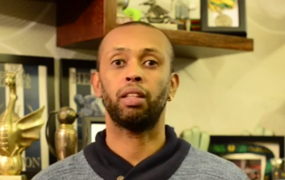 Helton: “em princípio não devo continuar no futebol enquanto jogador”